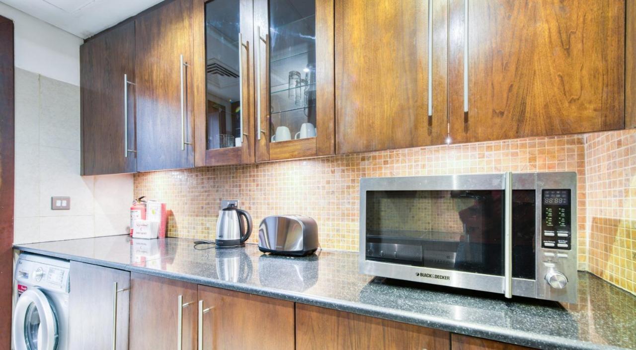 Stunning 1 Bedroom Apartment In Down Town Dubai Bagian luar foto
